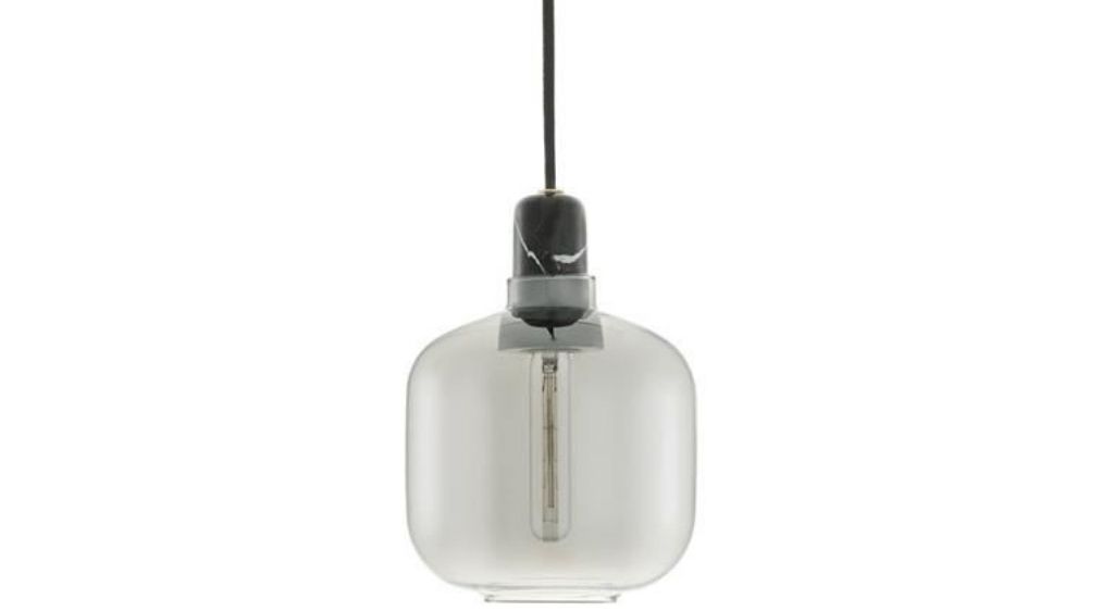 Normann Copenhagen Amp - Hyggelig & minimalistisk køkkenlampe